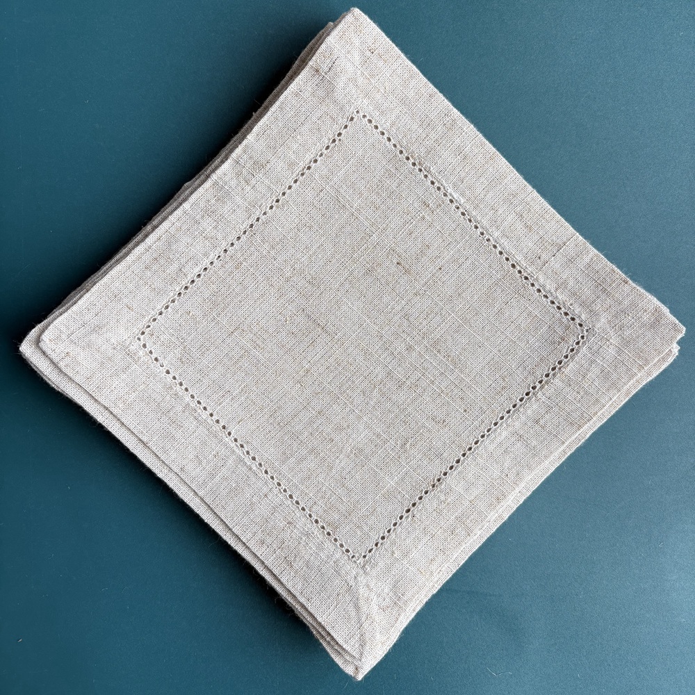 6 قطع من مناديل الكوكتيل ذات ا - مراجعة Monogrammed Handkerchief وسعره